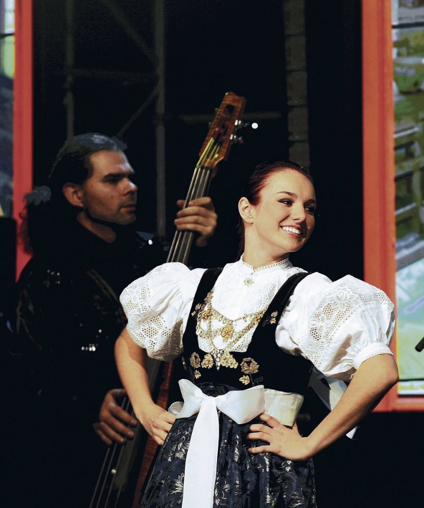 387546-img-ewa-farna-cechomor